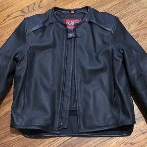 Men’s 100% leather motorcycle jacket